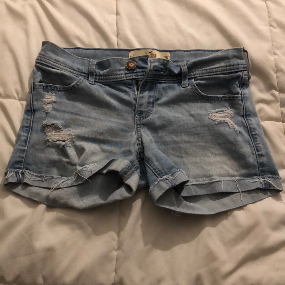 Hollister Size 3 Distressed Shorts
